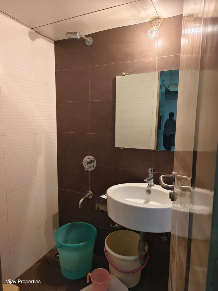 Bathroom, madhav-dham-malad-east 1 Bedroom 483 Sq.Ft. Apartment In Malad East Mumbai 8080092