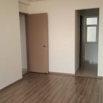 Room in 3 BHK Apartment at Pareena Coban Residences, Sector 99a – for Rent