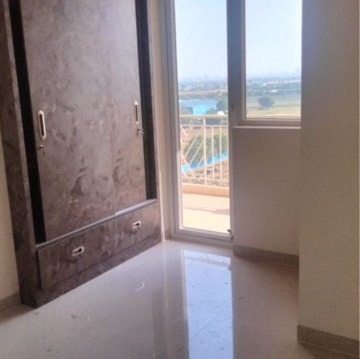 Room in 3 BHK Apartment at Pareena Coban Residences, Sector 99a – for Rent