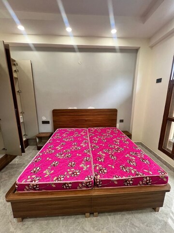 Bedroom in 1 BHK Builder Floor at Sector 52a – for Rent