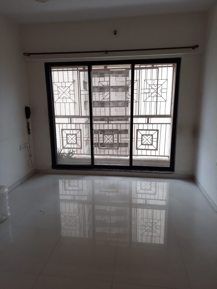 Room, raunak-park-view 2 Bedroom 700 Sq.Ft. Apartment In Ghodbunder Road Thane 8080137