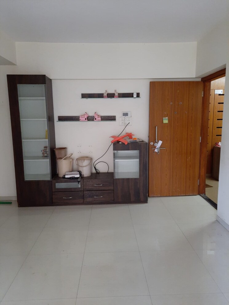 Living Room, raunak-park-view 2 Bedroom 700 Sq.Ft. Apartment In Ghodbunder Road Thane 8080137