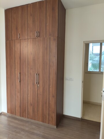 Furnished Amenities in 3 BHK Apartment at M3M Merlin, Sector 67 – for Rent
