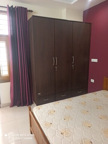 Bedroom in 2 BHK Builder Floor at Sector 27 – for Rent