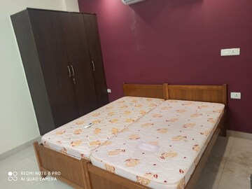 Bedroom in 2 BHK Builder Floor at Sector 27 – for Rent
