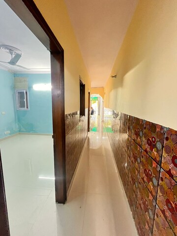 Building Lobby in 2 BHK Builder Floor at Malviya Nagar – for Rent