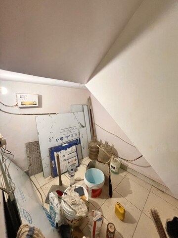 Master Bedroom in 2 BHK Builder Floor at Malviya Nagar – for Rent