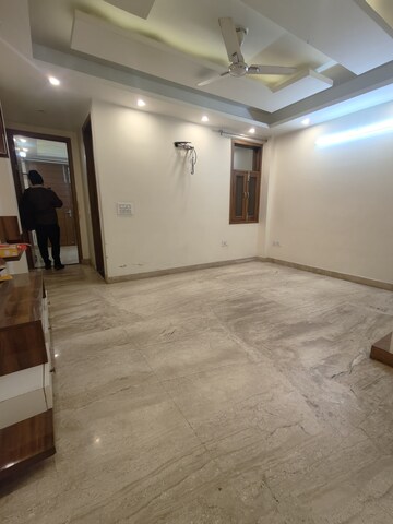 Room in 2 BHK Builder Floor at Malviya Nagar – for Rent