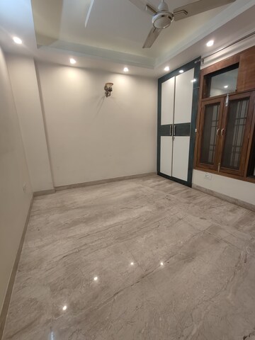 Room in 2 BHK Builder Floor at Malviya Nagar – for Rent