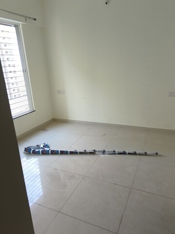 Room in 2 BHK Apartment at Kolte Patil Life Republic, Hinjewadi – for Rent
