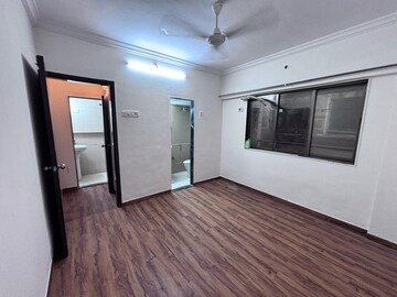 Room in 2 BHK Apartment at Bandra West – for Rent