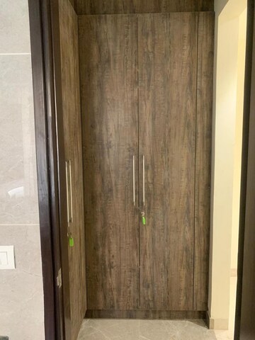 Building Lobby in 3 BHK Builder Floor at Greenwood City, Sector 40 – for Rent