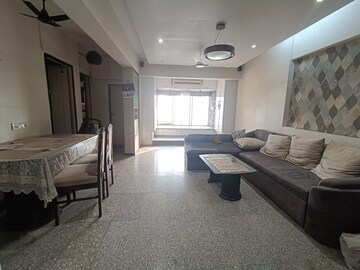 Master Bedroom in 2 BHK Apartment at Sheffield Towers, Andheri West – for Rent