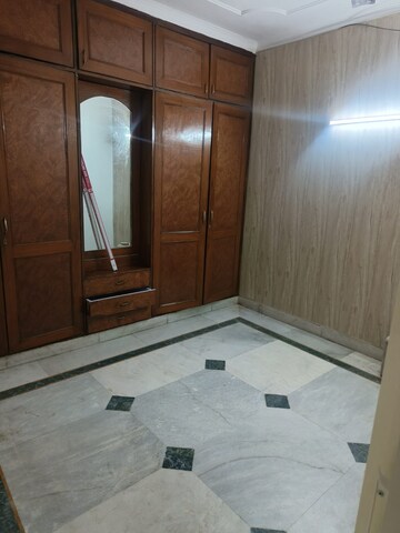 Room in 2 BHK Builder Floor at East Of Kailash – for Rent