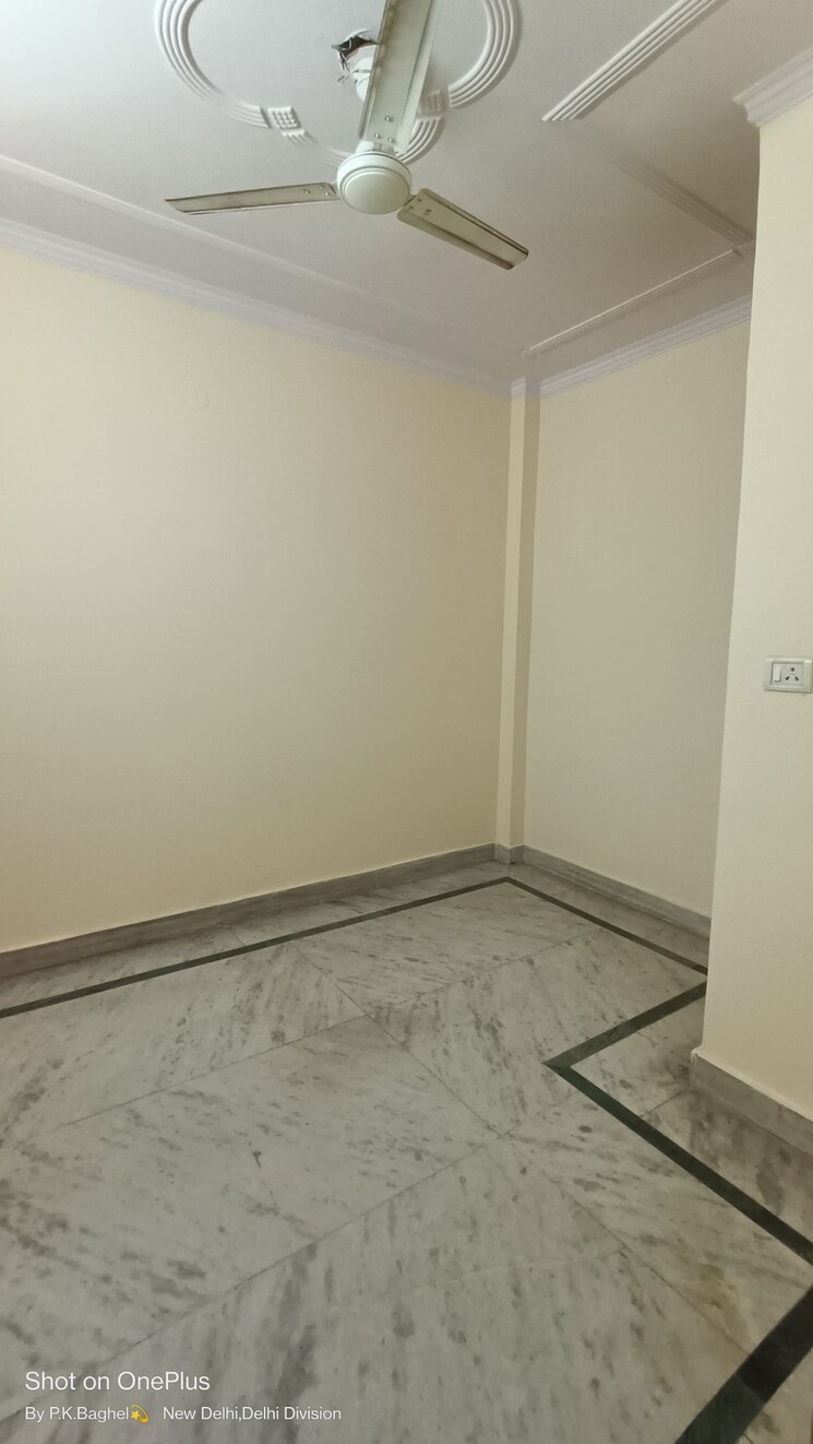 Room, govindpuri 2 Bedroom 500 Sq.Ft. Builder Floor In Govindpuri Delhi 8080555