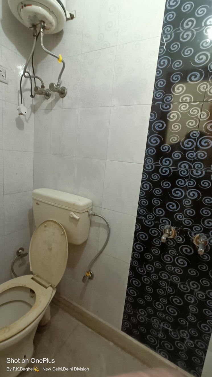 Bathroom, govindpuri 2 Bedroom 500 Sq.Ft. Builder Floor In Govindpuri Delhi 8080555
