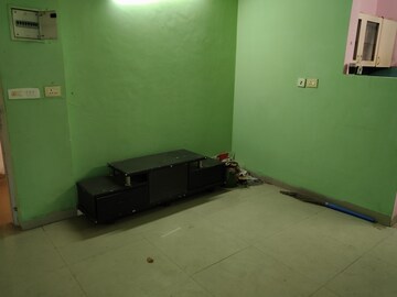 Furnished Amenities in 2 BHK Apartment at Sampada Apartment, Sector 46 – for Rent