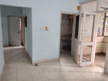 Bathroom in 3 BHK Apartment at Kapil Vihar Apartments, Sector 21c – for Rent