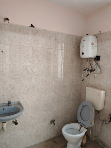 Bathroom in 3 BHK Apartment at Kapil Vihar Apartments, Sector 21c – for Rent