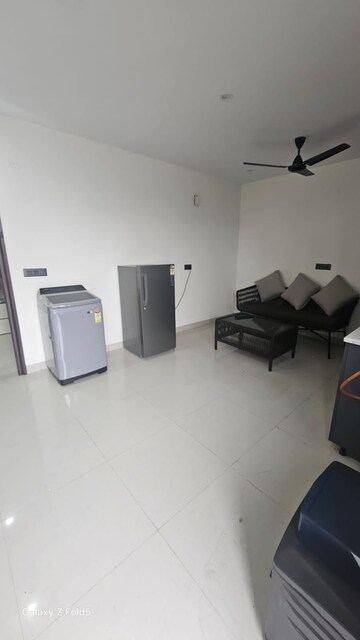 Master Bedroom in 1 BHK Builder Floor at Sector 30 – for Rent
