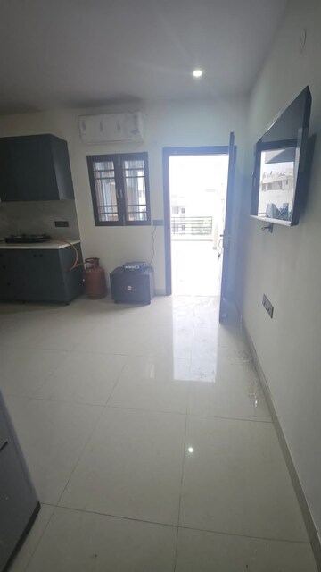 Furnished Amenities in 1 BHK Builder Floor at Sector 30 – for Rent