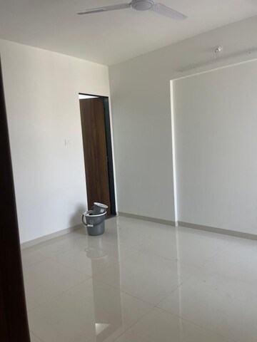 Room in 2 BHK Apartment at Bhaktamar Residency, Wadgaon Sheri – for Rent
