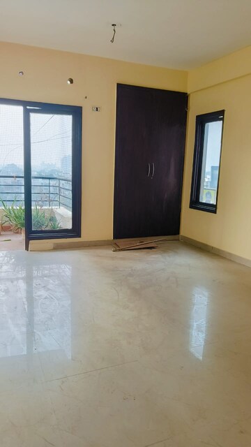 Room in 3 BHK Apartment at RPS Savana, Sector 88 – for Rent