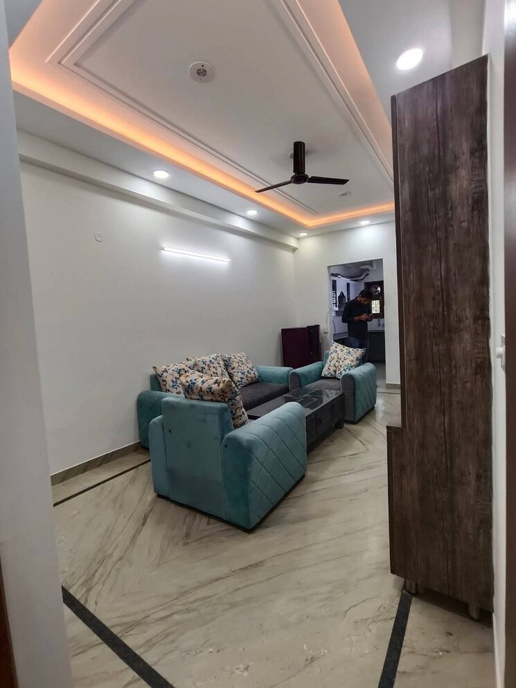  Parking, sector 4 2 Bedroom 152 Sq.Yd. Builder Floor In Sector 4 Gurgaon 8080639