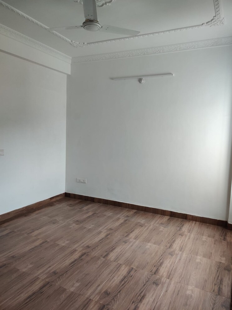 Room, hoshangabad road 3 Bedroom 1247 Sq.Ft. Apartment In Hoshangabad Road Bhopal 8080755