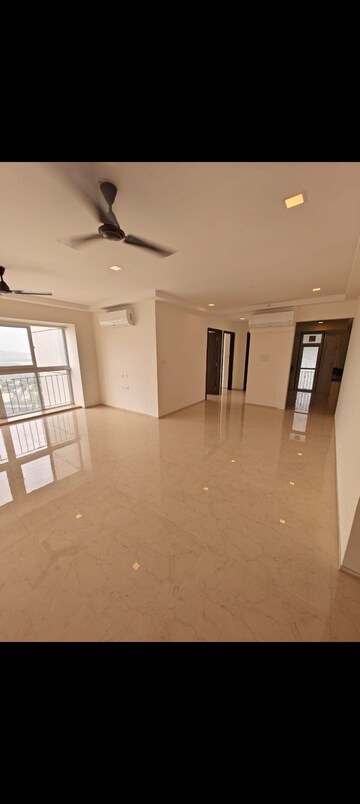 2 BHK Apartment For Rent in Ruparel Ariana Parel Mumbai  8080730