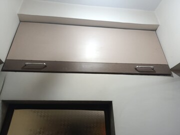 Furnished Amenities in 1 BHK Apartment at Kingston Heights, Malad West – for Sale