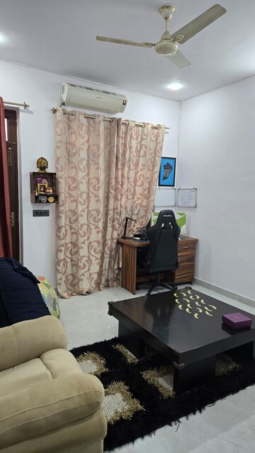 Living Room in 3 BHK Builder Floor at Sector 31 – for Rent