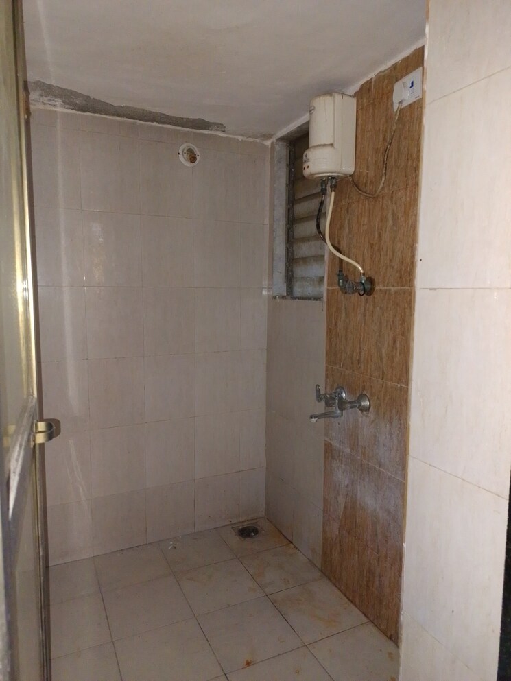 Bathroom, om-sai-heights-phase-ii 1 Bedroom 560 Sq.Ft. Apartment In Nalasopara West Palghar 8080752
