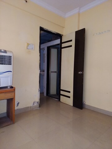 Room in 1 BHK Apartment at Om Sai Heights Phase II, Nalasopara West – for Sale