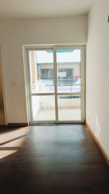 Room in 3 BHK Apartment at BPTP Park 81, Sector 81 – for Rent