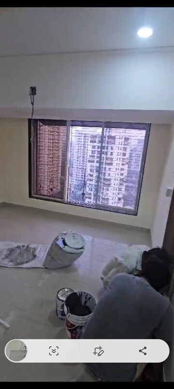 Room in 3 BHK Apartment at Jogeshwari West – for Rent
