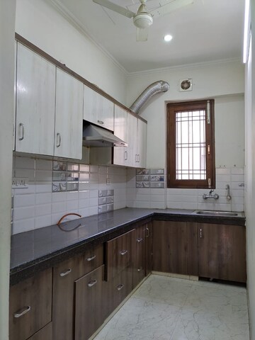 Kitchen in 2 BHK Builder Floor at Sector 46 – for Rent