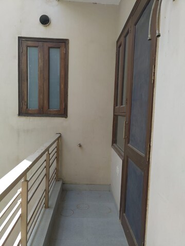Building Lobby in 2 BHK Builder Floor at Sector 46 – for Rent