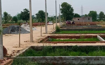 Plot For Sale in Sadopur