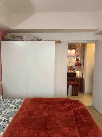 Bedroom in 3 BHK Apartment at DLF The Skycourt, Sector 86 – for Rent