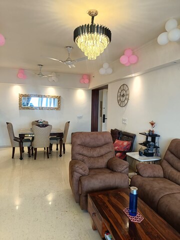 Team Area in 3 BHK Apartment at DLF The Skycourt, Sector 86 – for Rent