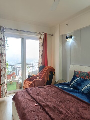 Bedroom in 3 BHK Apartment at DLF The Skycourt, Sector 86 – for Rent