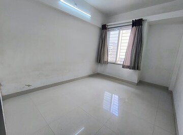 Room in 1 BHK Apartment at Venkatesh Graffiti, Keshav Nagar – for Rent