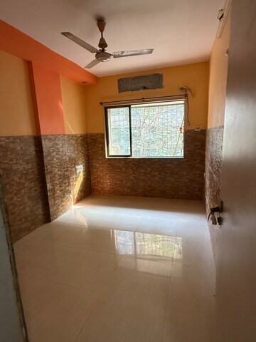 Bedroom in 2 BHK Apartment at New Shree Avenue Complex, Hatkesh Udhog Nagar – for Rent