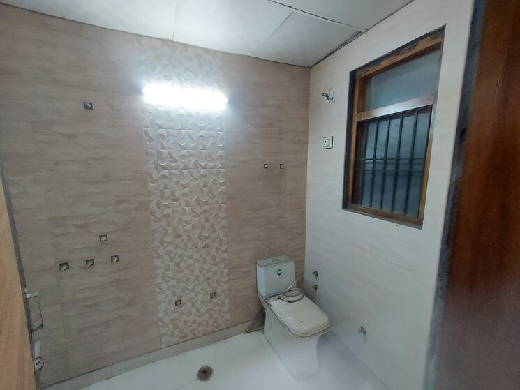 Room, rajendra nagar 6+ Bedroom 190 Sq.Yd. Independent House In Rajendra Nagar Ghaziabad 8080958
