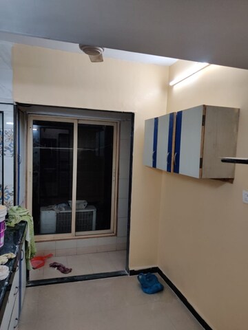 Room in 1 BHK Apartment at Goregaon West – for Sale