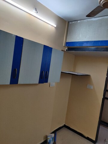 Furnished Amenities in 1 BHK Apartment at Goregaon West – for Sale