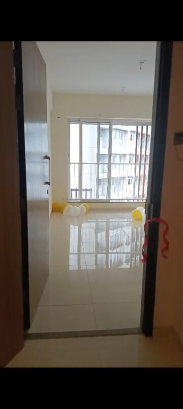 2 BHK Apartment For Rent in Godrej Nest Kandivali Kandivali East Mumbai  8080982