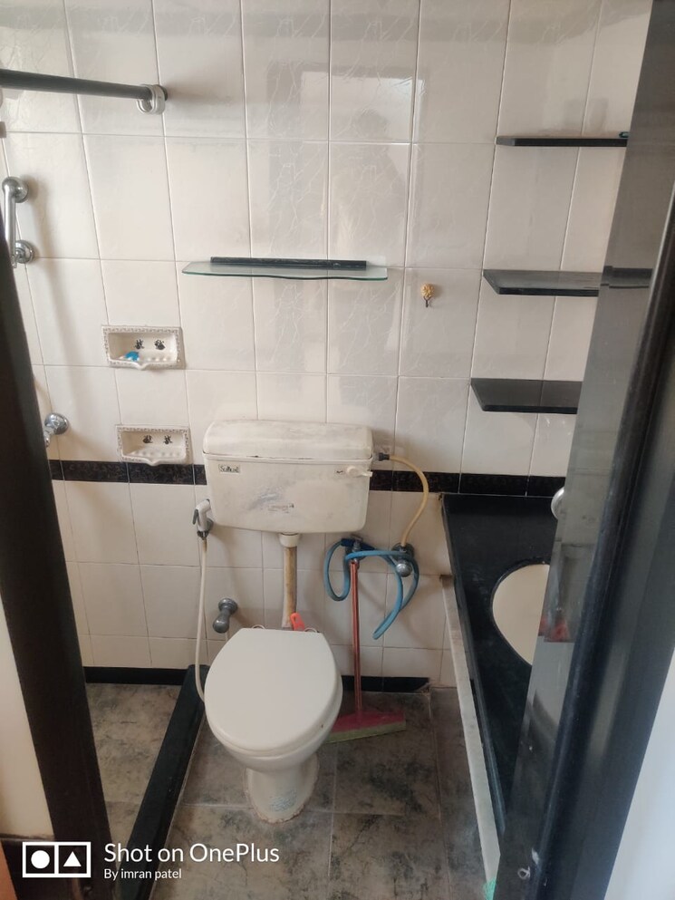 Bathroom, cozihom-apartments 2 Bedroom 1050 Sq.Ft. Apartment In Bandra West Mumbai 8080950
