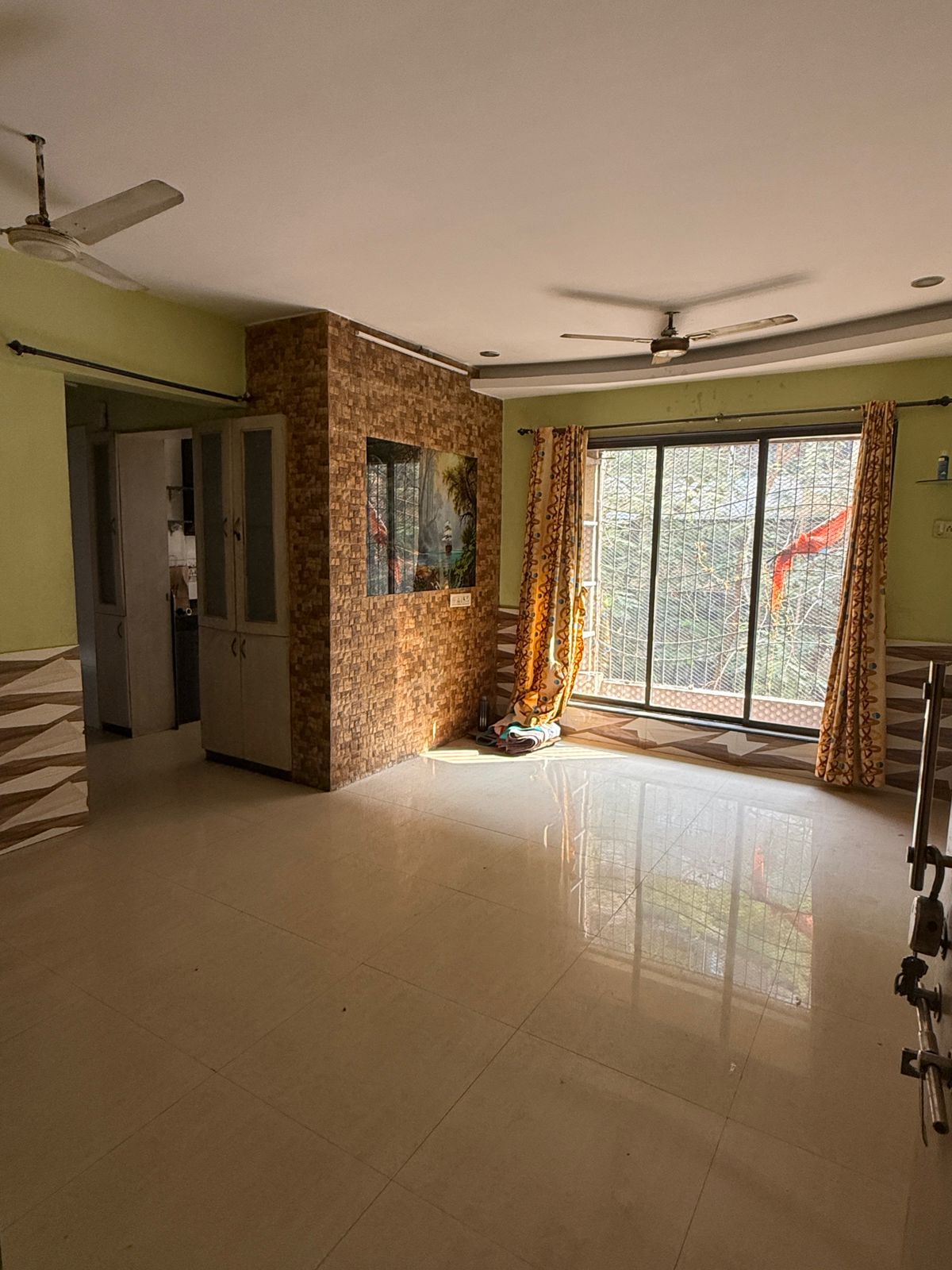 2 BHK 900 Sq.Ft. Apartment in New Shree Avenue Complex